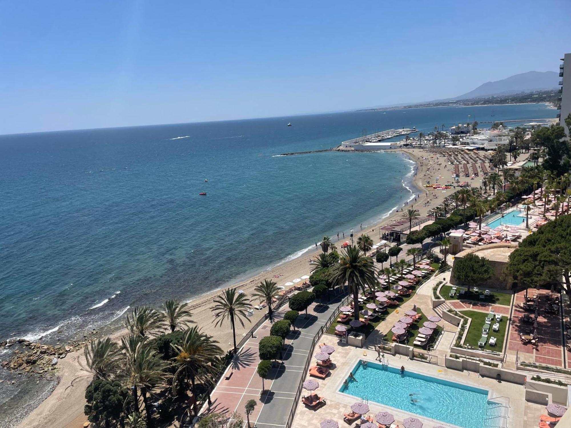 Marbella Centre Beachfront & Pool Екстериор снимка