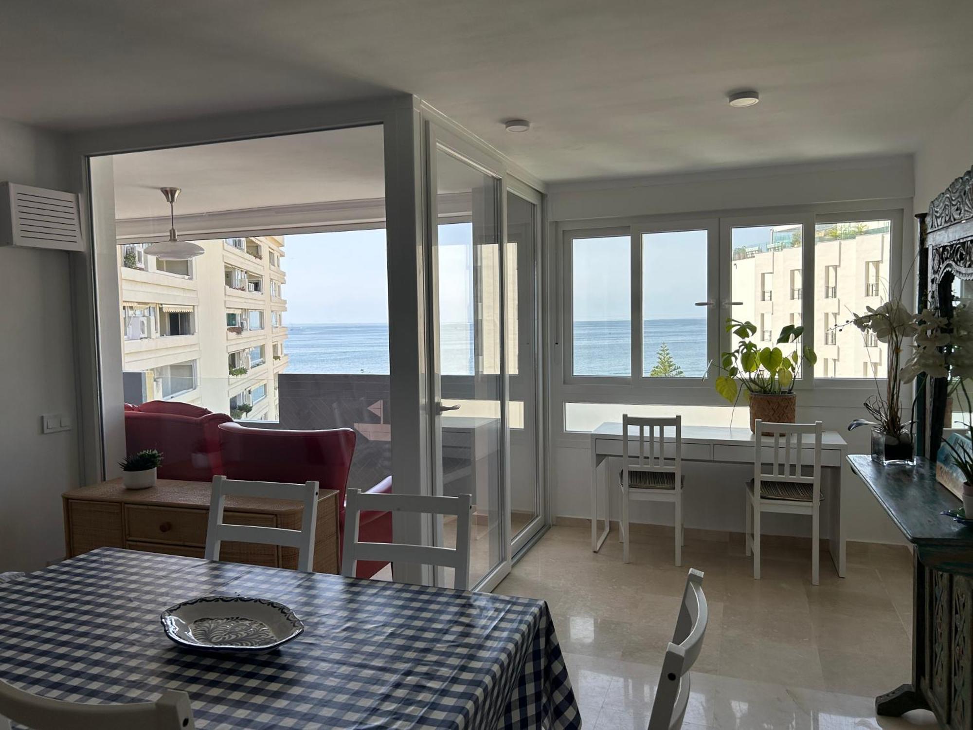 Marbella Centre Beachfront & Pool Екстериор снимка