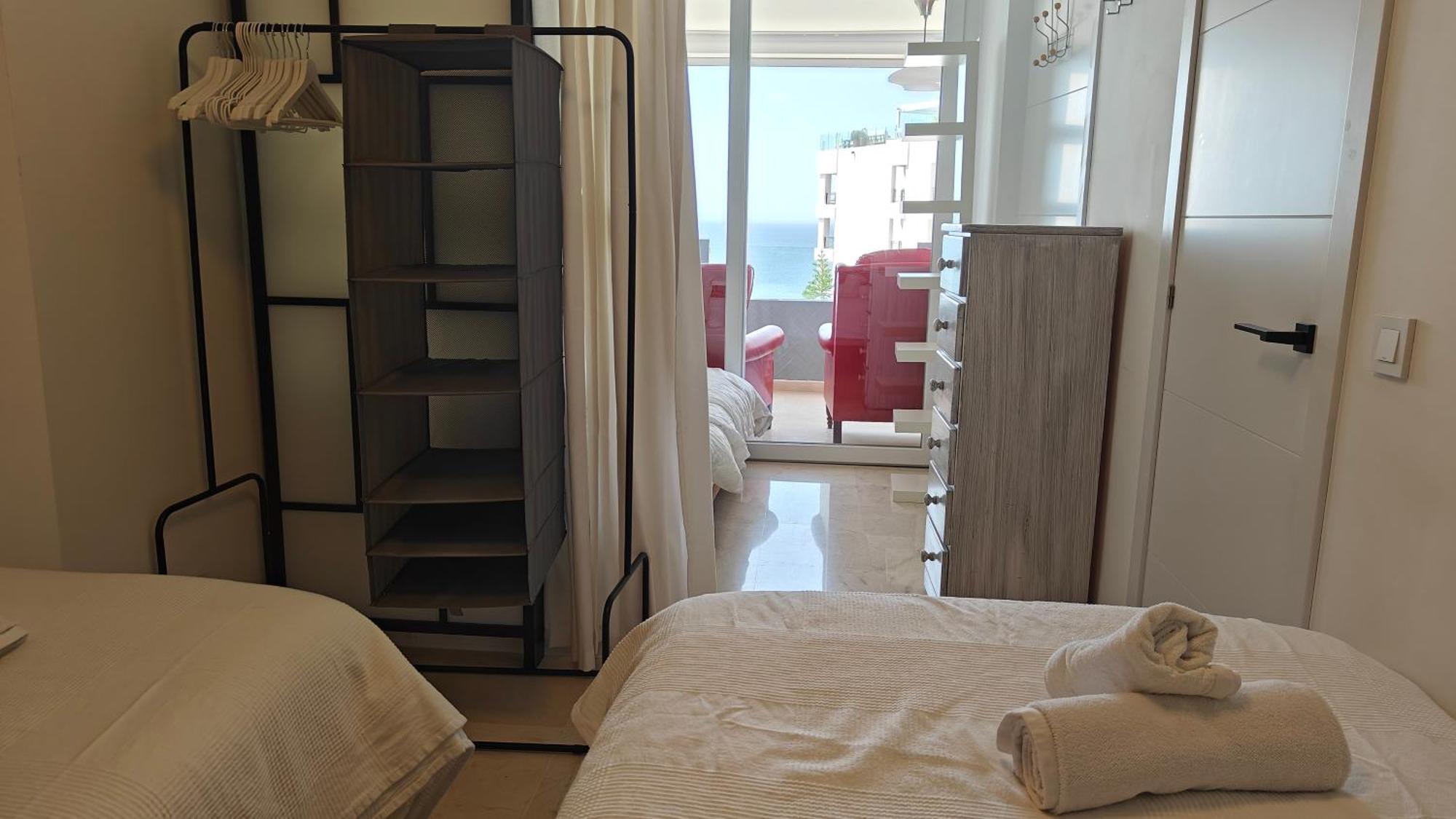 Marbella Centre Beachfront & Pool Екстериор снимка